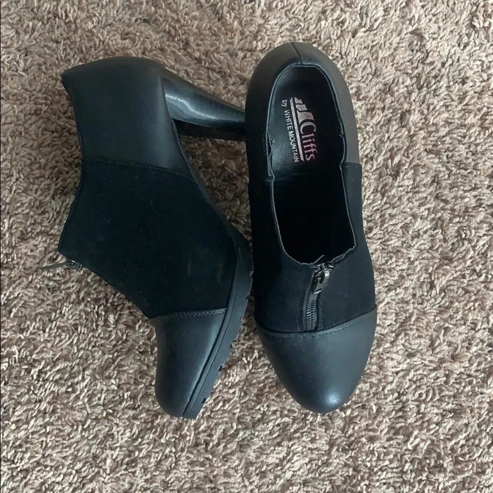 NWOT White Mountain Booties size 9W